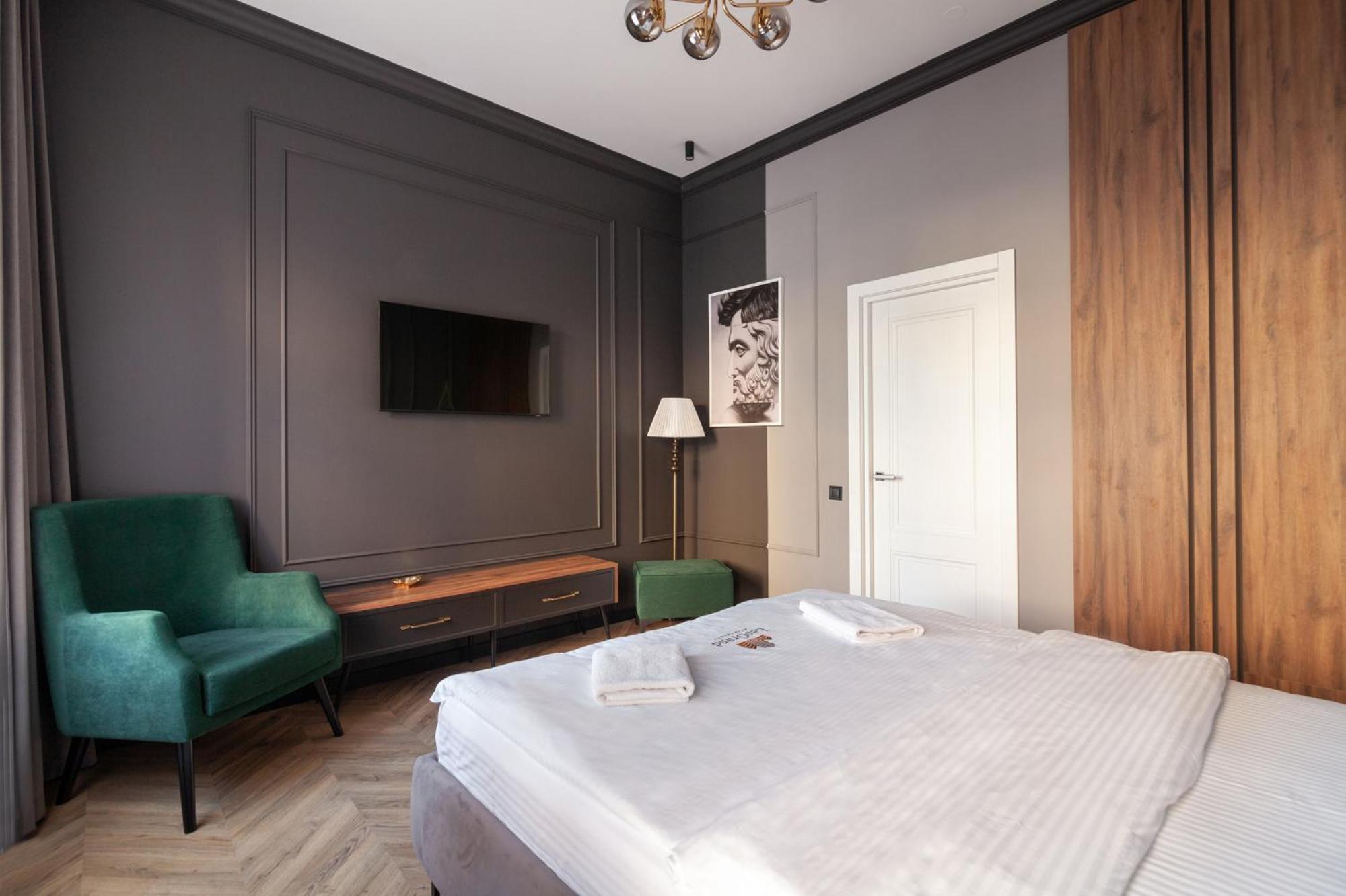 Leogrand Vip On Svobody Avenue 43 Apartman Lviv Kültér fotó
